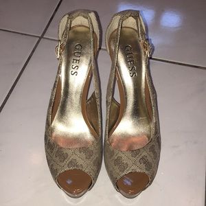 🌻offers🌻 Guess tan heels! Size 5.5